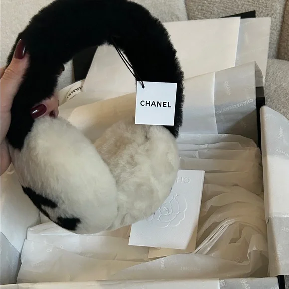 CHANEL Black and White SHEARLING EARMUFFS - Picture 3 of 5